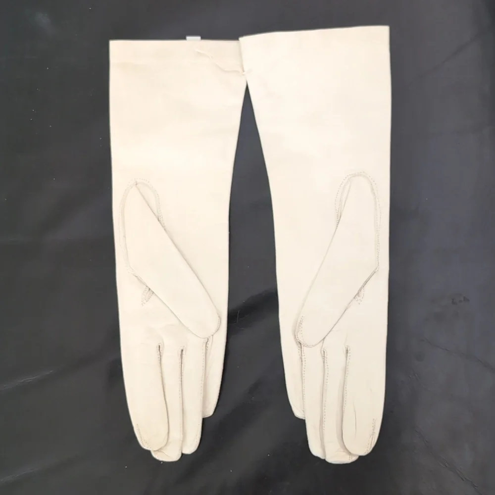 Vintage new unlined ivory/cream Italian leather gloves size 7 1/2 - Picture 2 of 5